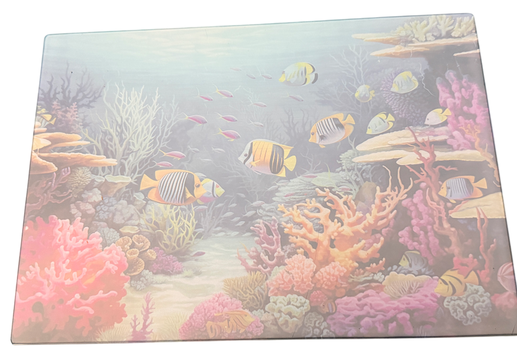 New Gorgeous Ocean/Aquarium Scene on Tempered Glass Cutting Board. 11" x 8"